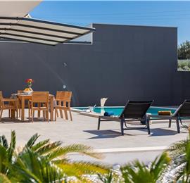 4 Bedroom Villa with Pool near Milna, Brac Island Sleeps 8 